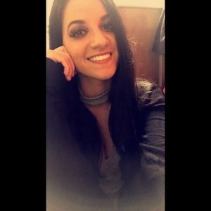 Meet your Posher, Gina